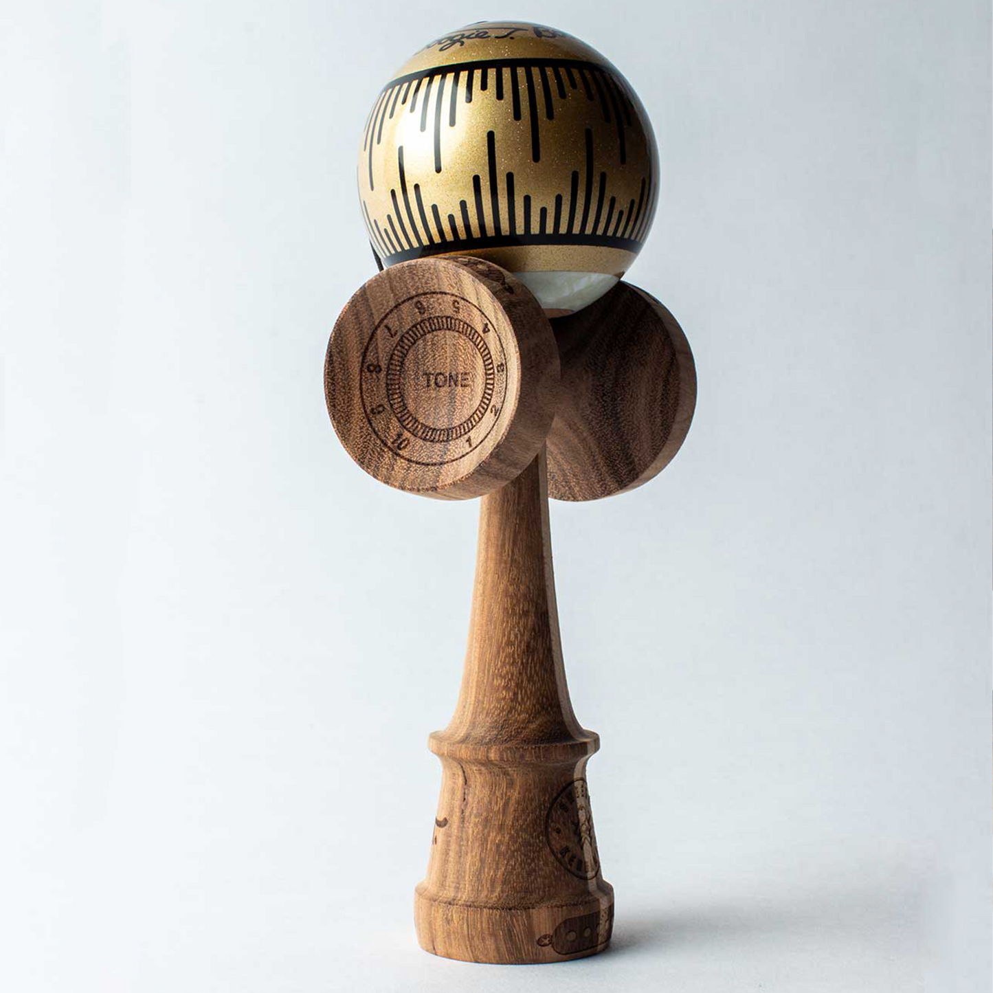 BOOGIE T - GOLD - AMPED - KENDAMA