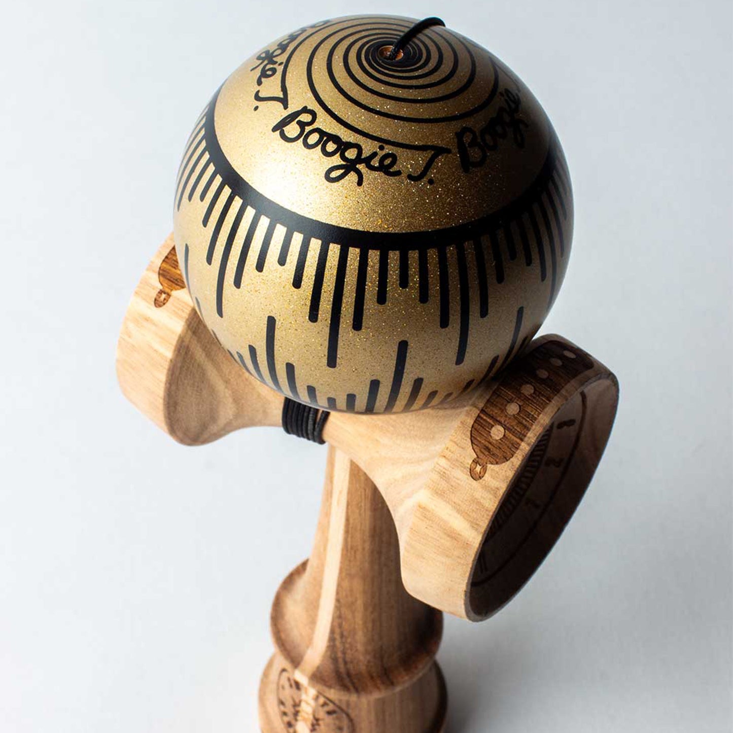 BOOGIE T - GOLD - AMPED - KENDAMA