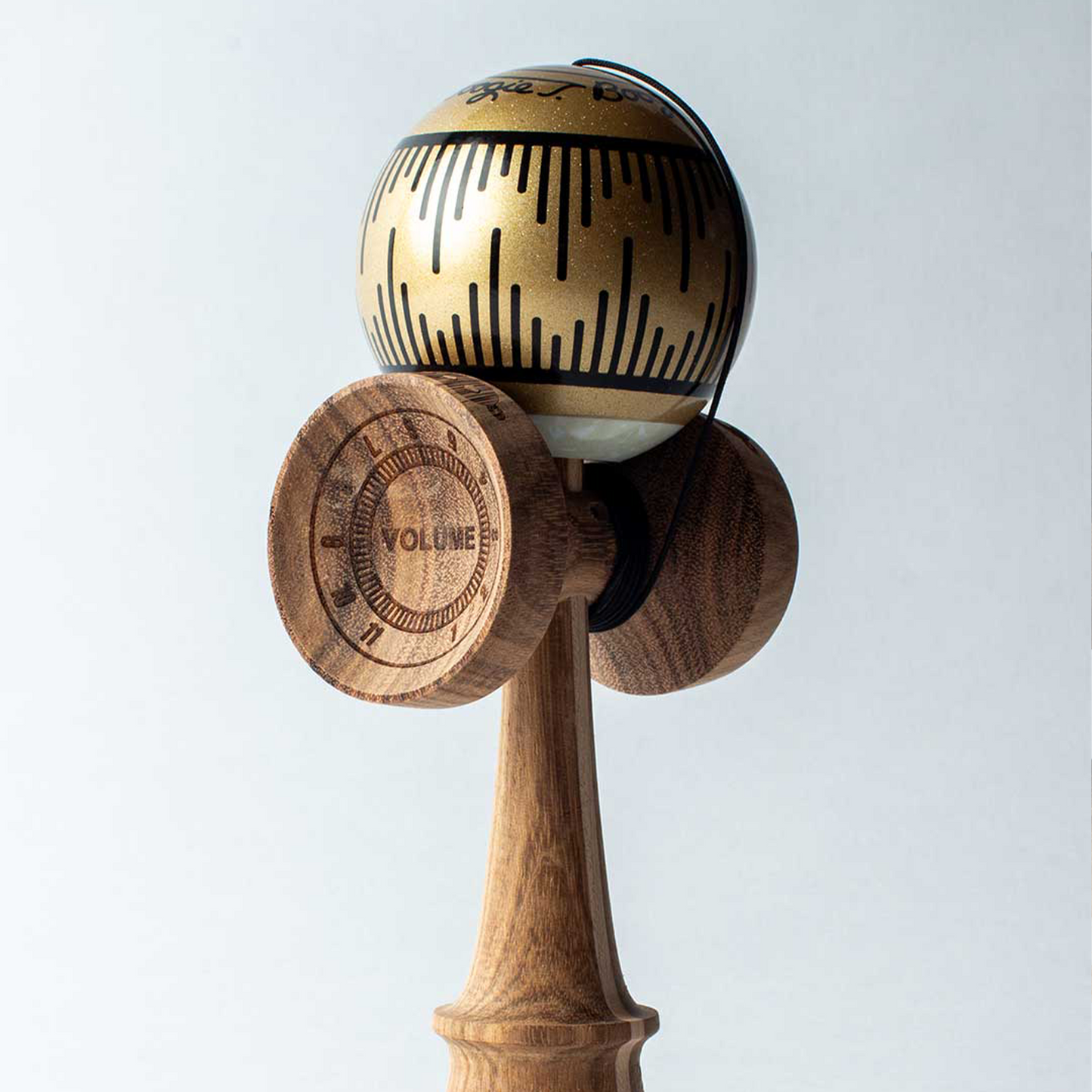 BOOGIE T - GOLD - AMPED - KENDAMA